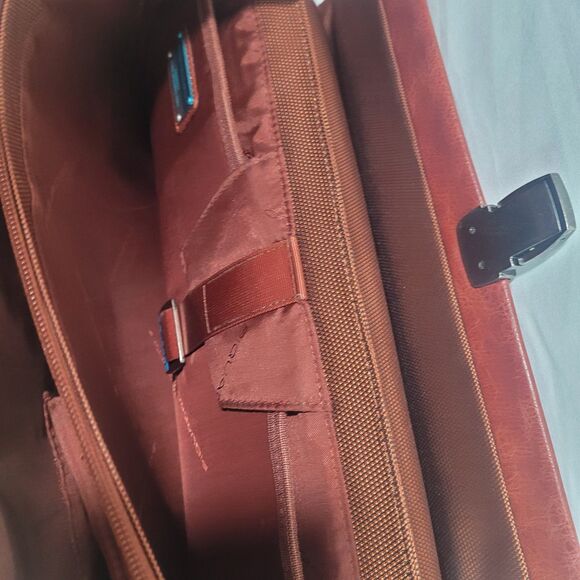 PIQUADRO Leather Brown/Burnt‎ Orange Briefcase/Office/Laptop Bag - Picture 7 of 9